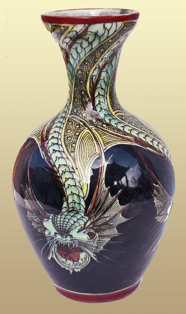 Nr.: 17, Reeds verkocht : sieraardewerk van Rozenburg, Omschrijving: Plateel Vaas, Hoog 28,7 cm Breed 17,2 cm, Periode: Jaar 1896, Schilder : W.F. Abspoel, 