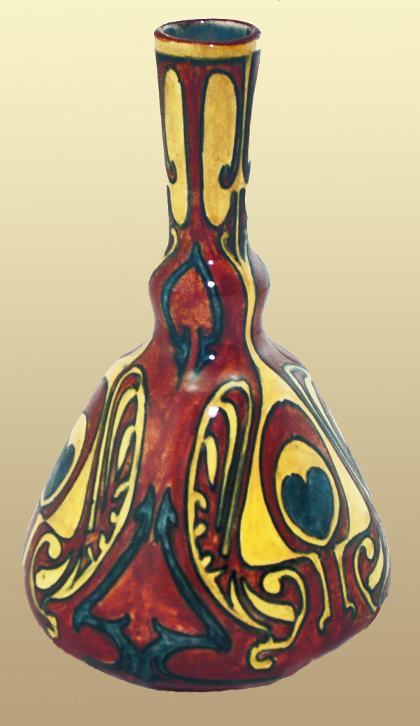 Nr.: 172, Reeds verkocht : sieraardewerk van Holland Utrecht, Omschrijving: Plateel Vaas, Hoog 16,2 cm Breed 9,2 cm, Periode: Jaar 1893-1920, Schilder : , 