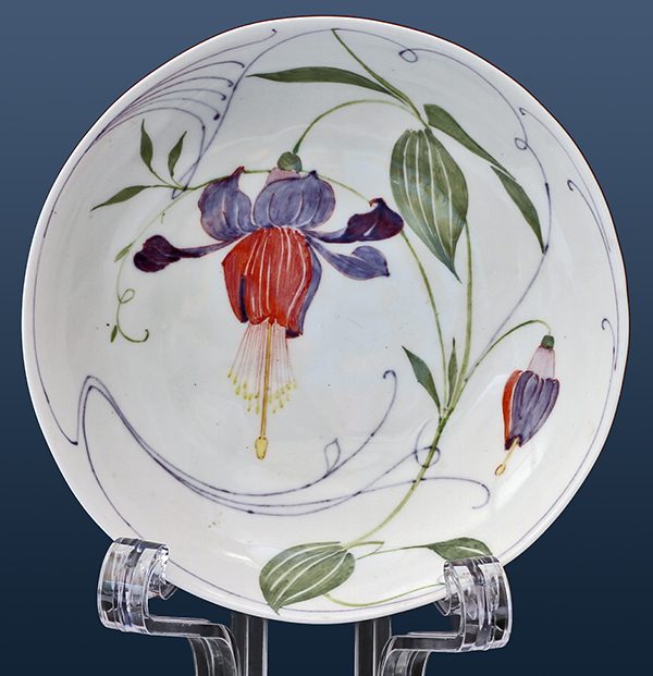 Nr.: 332, Reeds verkocht : Rozenburg eierschaal schoteltje