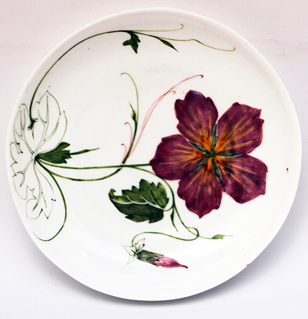 Nr.: 333, Te koop aangeboden Rozenburg eierschaal schoteltje