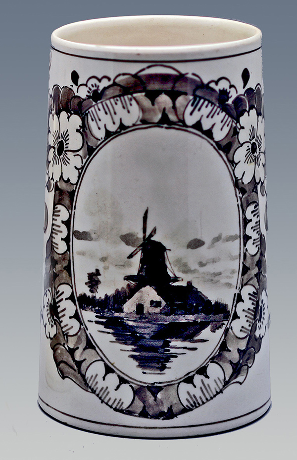 Nr.: 444, Te koop aangeboden een Rozenburg Bierpul