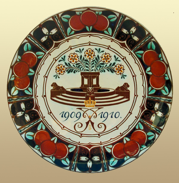 Nr.: 89, Reeds verkocht : sieraardewerk van Rozenburg, Omschrijving: Plateel Bord, Diameter 27,6 cm , Periode: Jaar 1909, Schilder : Onbekend, 